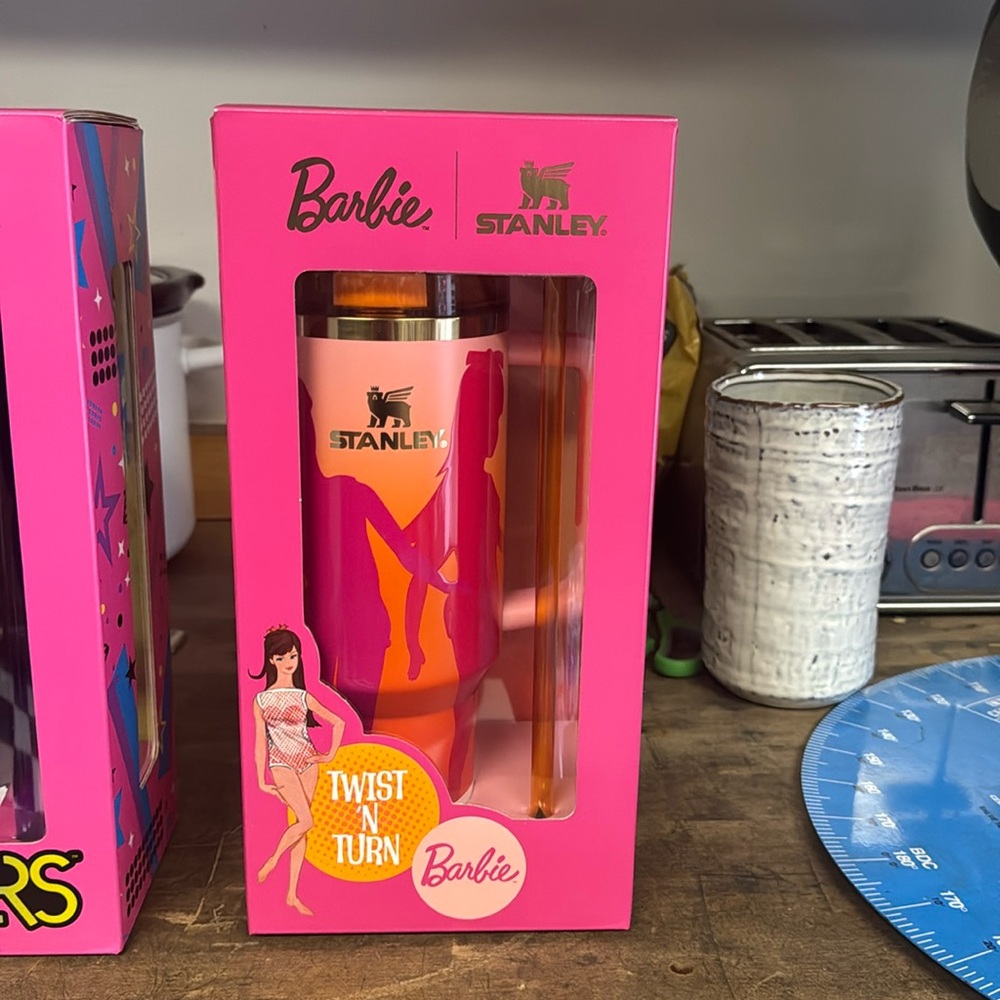 Barbie limited edition, Stanley collection twist and turn
